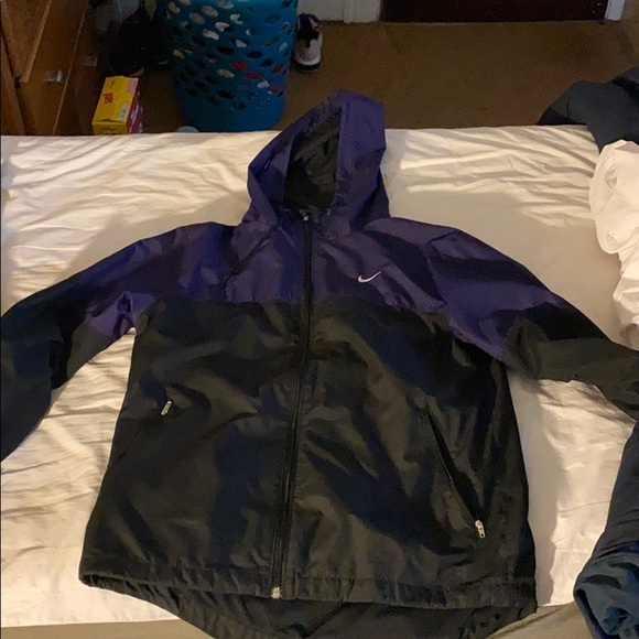 Nike Windbreaker - Picture 2 of 2